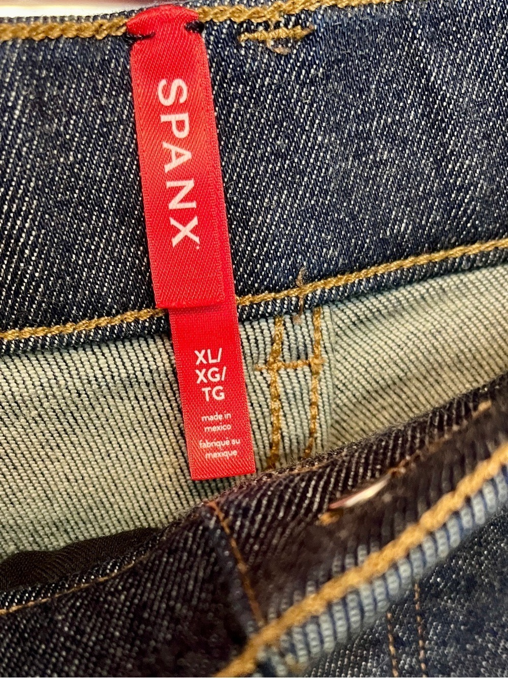 Like New SPANX Wide Leg Pull-On Stretch Jeans Raw Indigo size XL - Picture 6 of 7